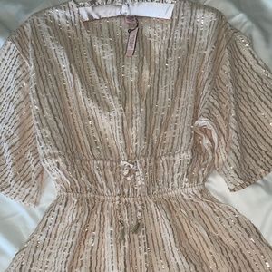 Victoria’s Secret short Romper, ivory with gold shimmer deep plunge- NWT XS